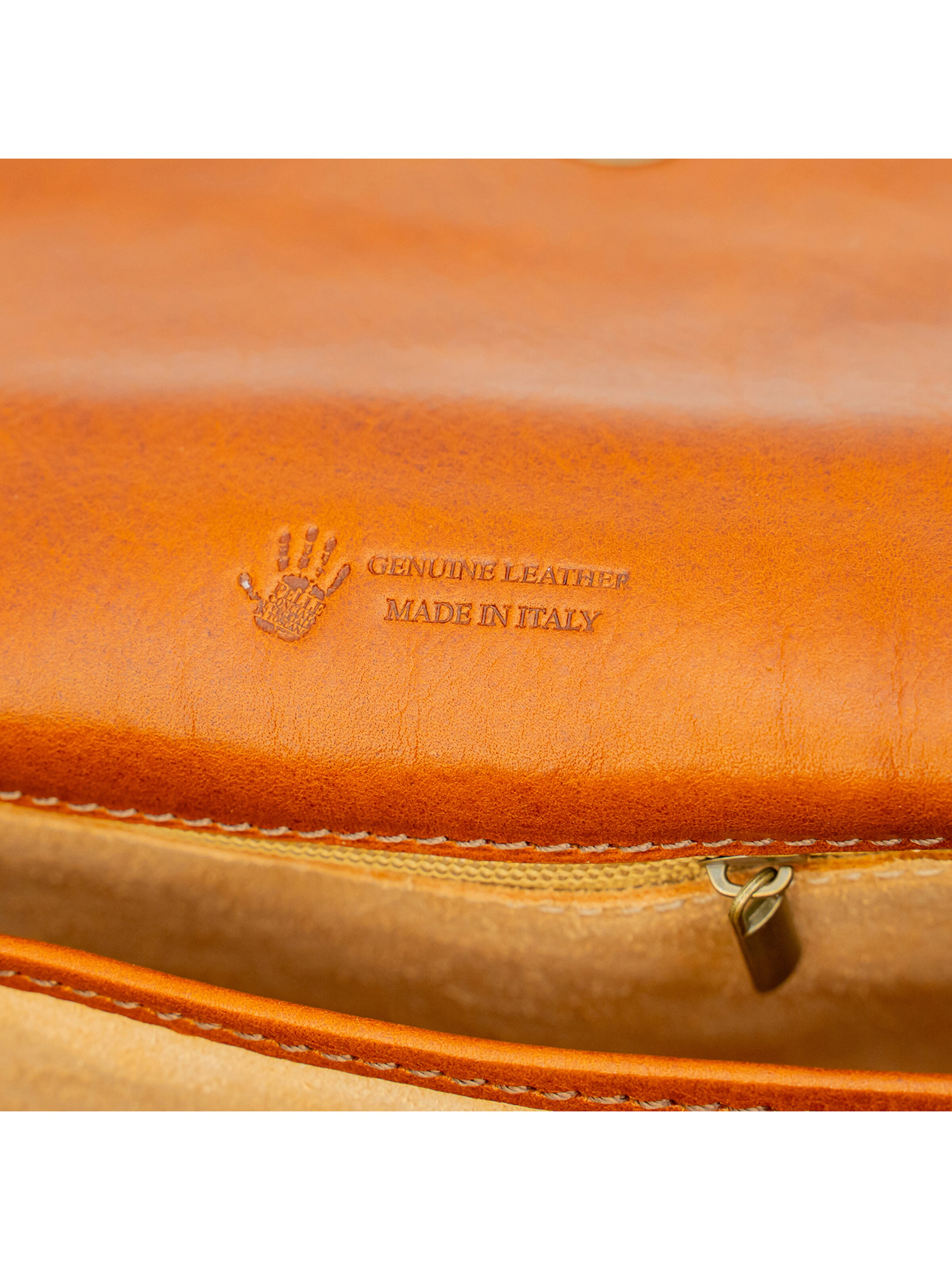 bupell Shoulder Bag 'Cinzia' in Brown