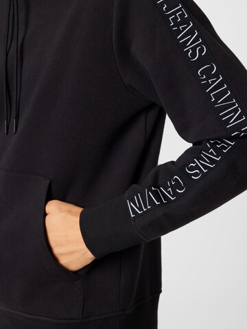 Calvin Klein Jeans Sweatshirt 'Shadow' i svart