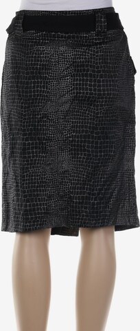 AIRFIELD Skirt in L in Black