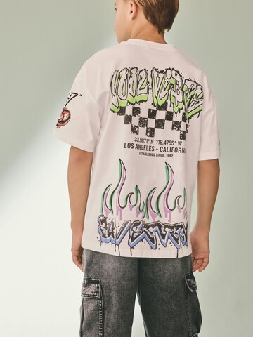 T-Shirt Next en blanc