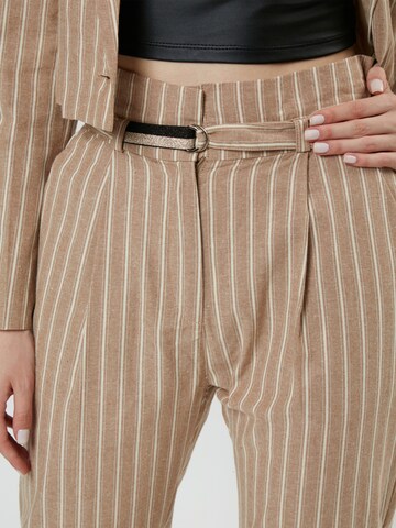 Influencer Tapered Trousers in Beige