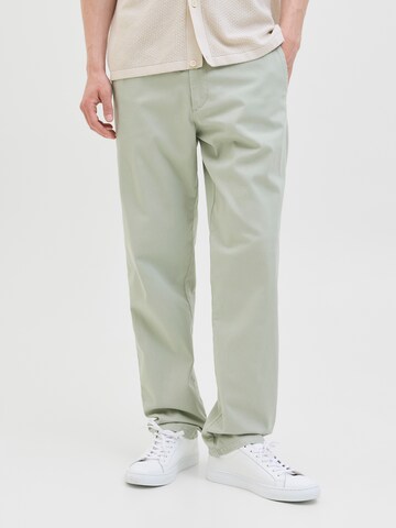 JJ Rebel - Loosefit Pantalón chino 'JREBKENNI' en verde: frente