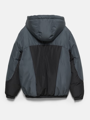 Pull&Bear Tussenjas in Zwart