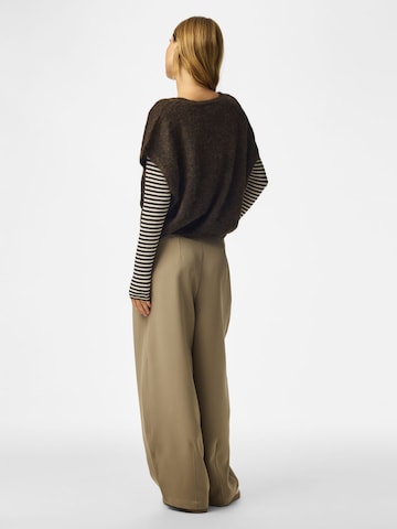 PIECES Pullover 'PCALLIE' i brun