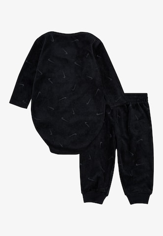 Nike Sportswear Комплект 'NEW IMPRESSIONS' в Черный