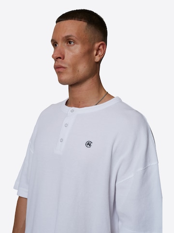 T-Shirt Good For Nothing en blanc