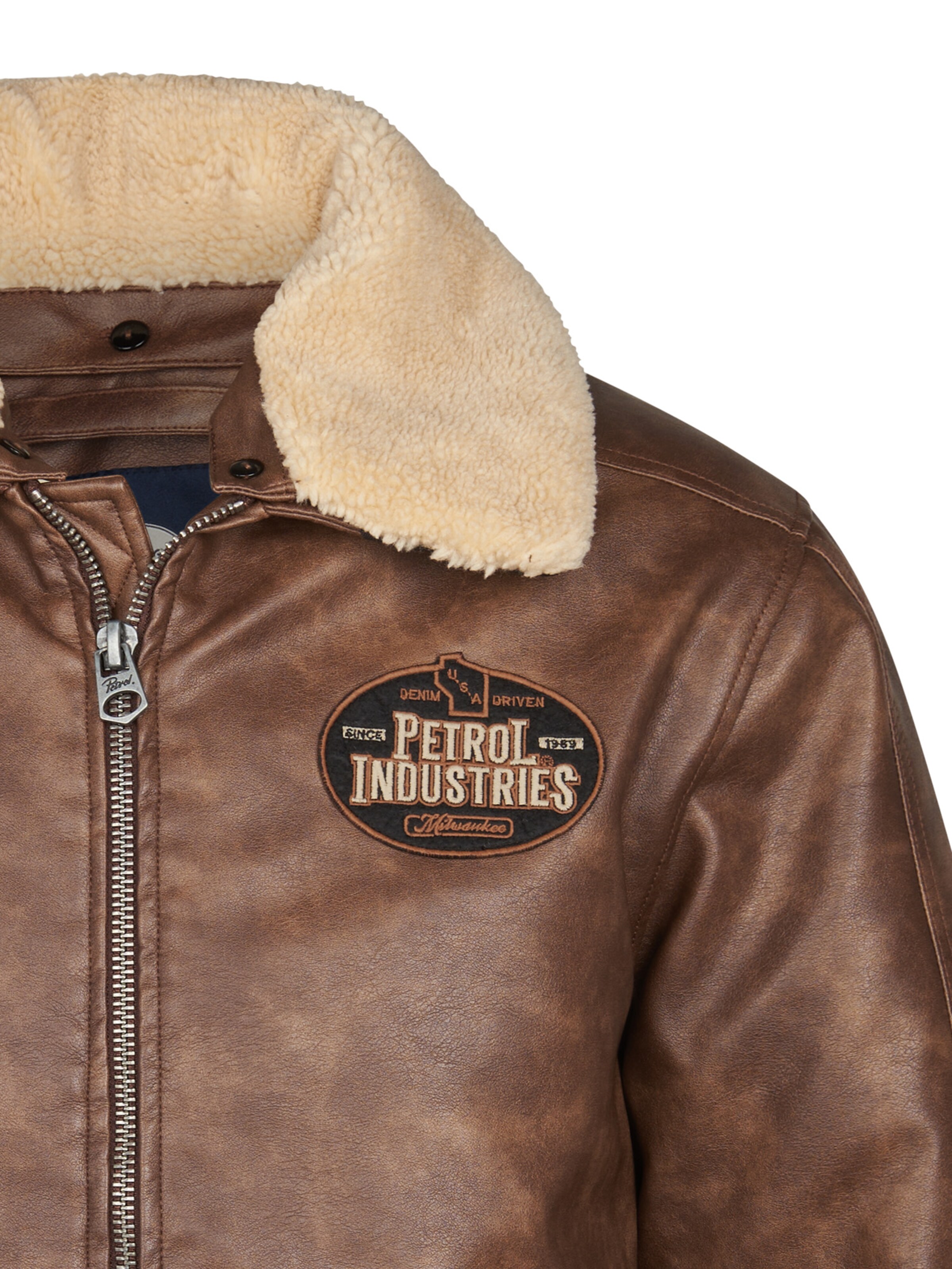 Petrol Industries Between-season jacket in Brown