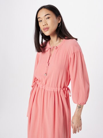 Robe OUI en rose