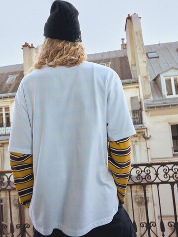 Bershka Majica 'MC MICKEY' | bela barva