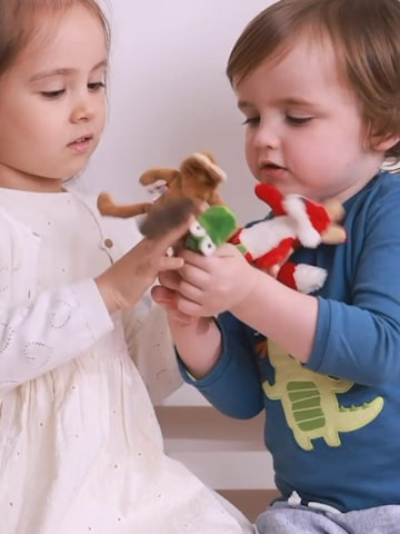 SIGIKID Stuffed animals 'Fingerpuppen-Set My Little Theatre' in Green: front