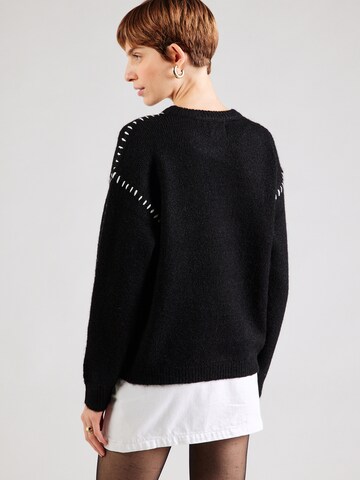 Pull-over 'Silah' PIECES en noir