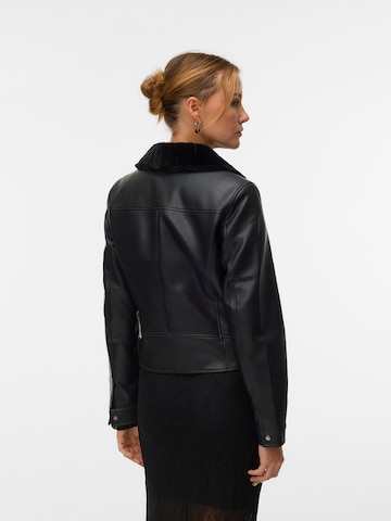 VERO MODA Prechodná bunda 'VMHAILEY' - Čierna