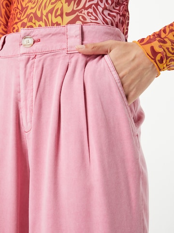 s.Oliver - Loosefit Pantalón plisado en rosa