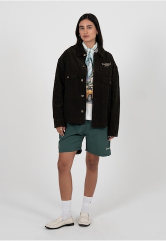 Prohibited Tussenjas 'Pitstop' in Bruin