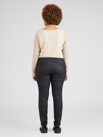 Skinny Pantaloni 'Leah' de la Vero Moda Curve pe negru