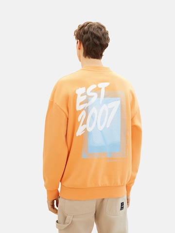 TOM TAILOR DENIM Sweatshirt in Oranje: voorkant