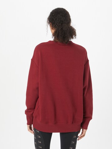 Sweat-shirt Nike Sportswear en rouge