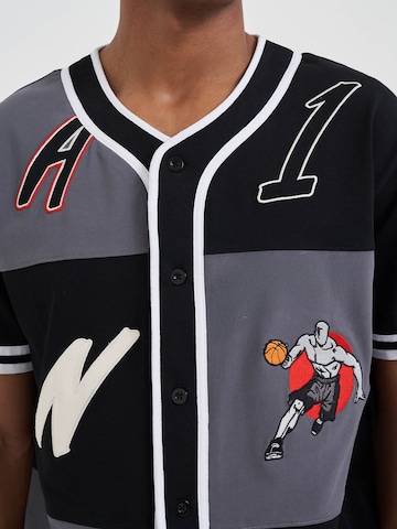 AND1 Comfort Fit Риза в черно