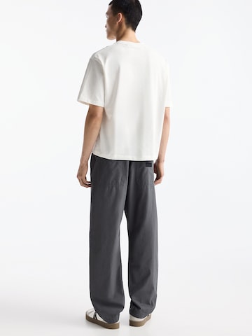 Regular Pantalon Pull&Bear en gris