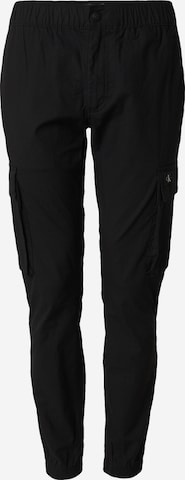 Calvin Klein Jeans Tapered Cargobroek in Zwart: voorkant