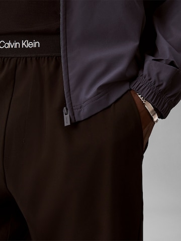 Calvin Klein Sport Tapered Sporthose in Schwarz