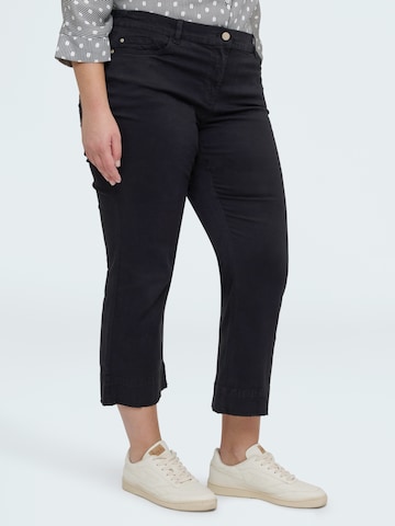 Flared Pantaloni di Fiorella Rubino in nero