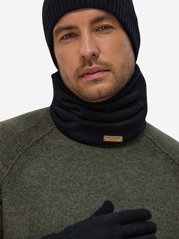 BELLEMERE NEW YORK Scarf in Black: front