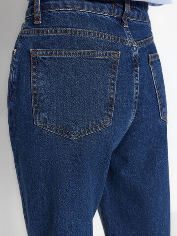 Trendyol - Tapered Vaquero en azul