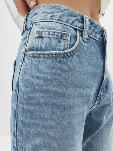 Pull&Bear regular Jeans i blå