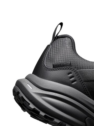 Sneaker bassa di NORTIV 8 in nero