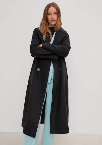 COMMA Between-Seasons Coat in Black: front