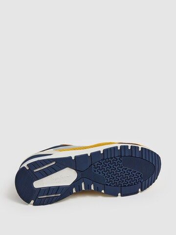 Pepe Jeans Sneakers 'X20 Free' in Yellow