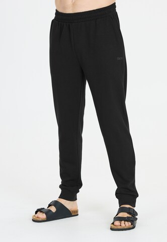 NOU Loose fit Workout Pants 'Regester' in Black: front