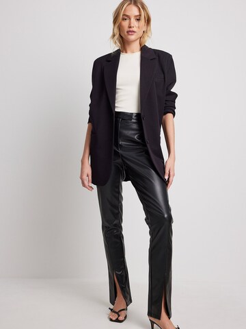 NA-KD Regular Pants in Black