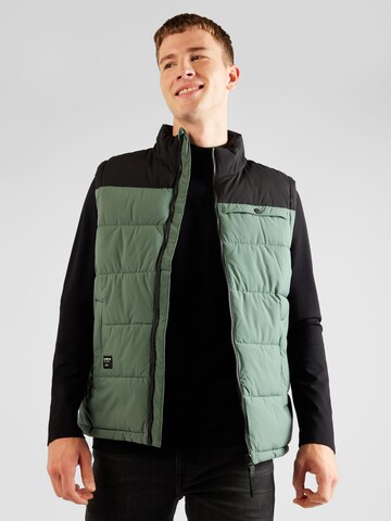 Gilet de sport 'ADONAT' ICEPEAK en vert : devant