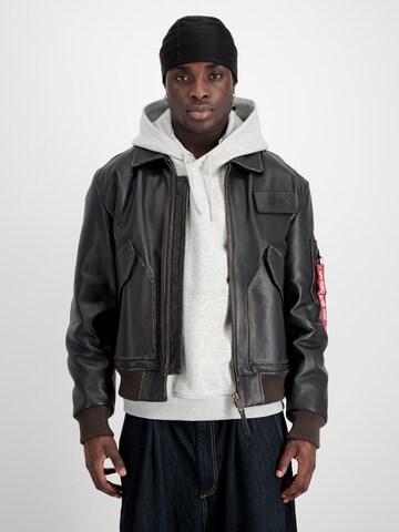 ALPHA INDUSTRIES Övergångsjacka 'CWU' i brun: framsida