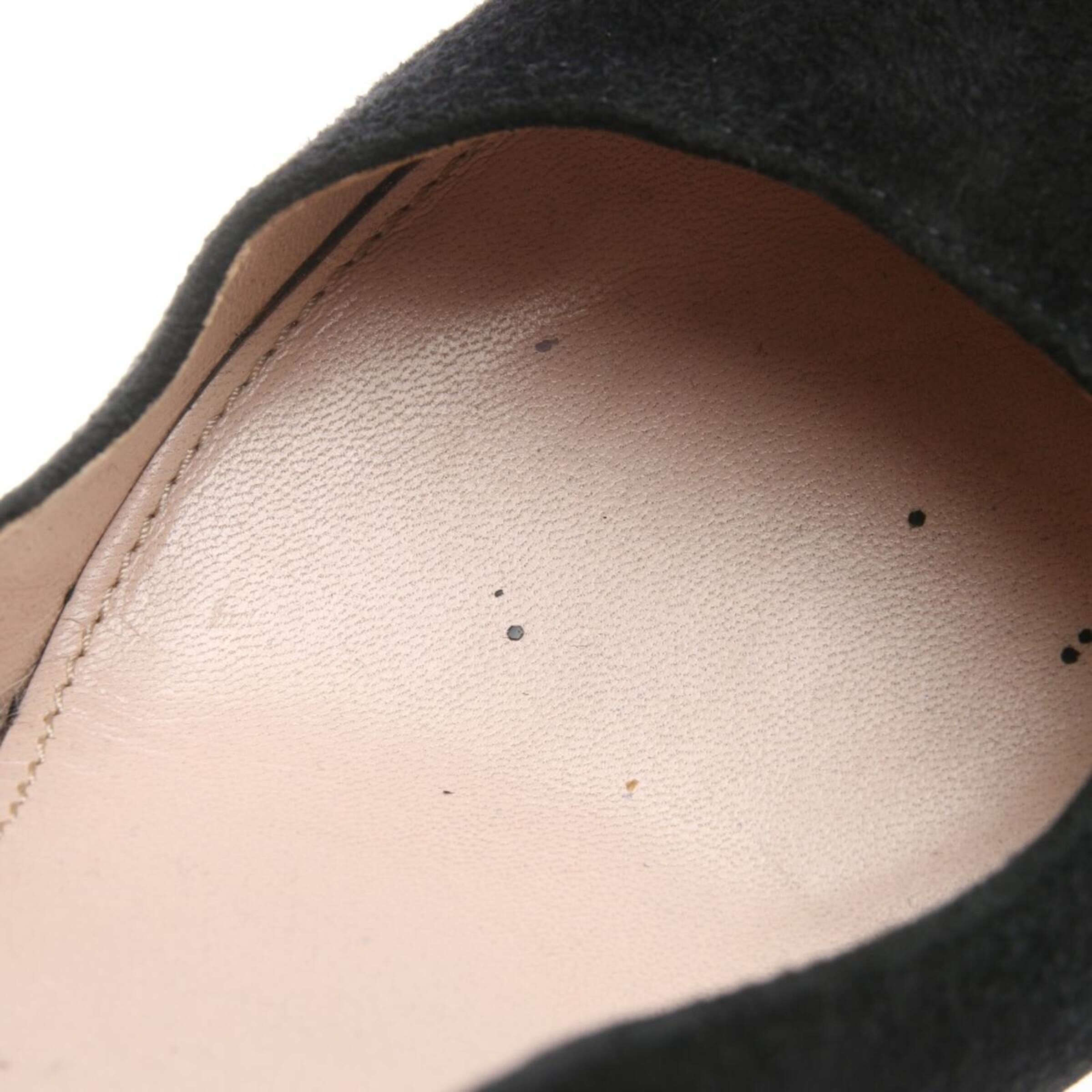 Miu Miu Pumps 39 in Schwarz