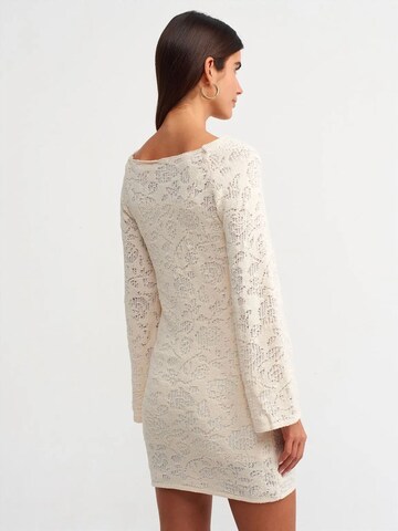 Robes en maille Dilvin en beige
