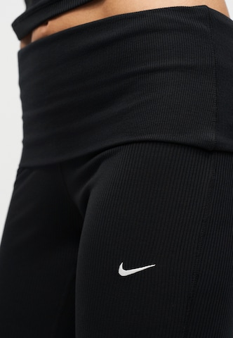 Nike Sportswear Flared Leggings 'Chill' in Zwart