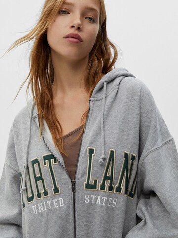 Pull&Bear Sweatjacke in Grau