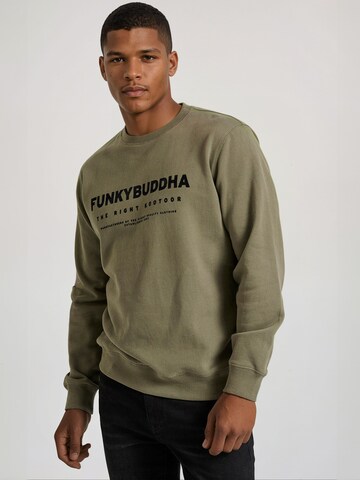 Funky Buddha Sweatshirt in Grün: Vorderseite