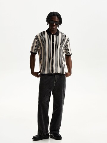 Bershka Comfort fit Button Up Shirt in White