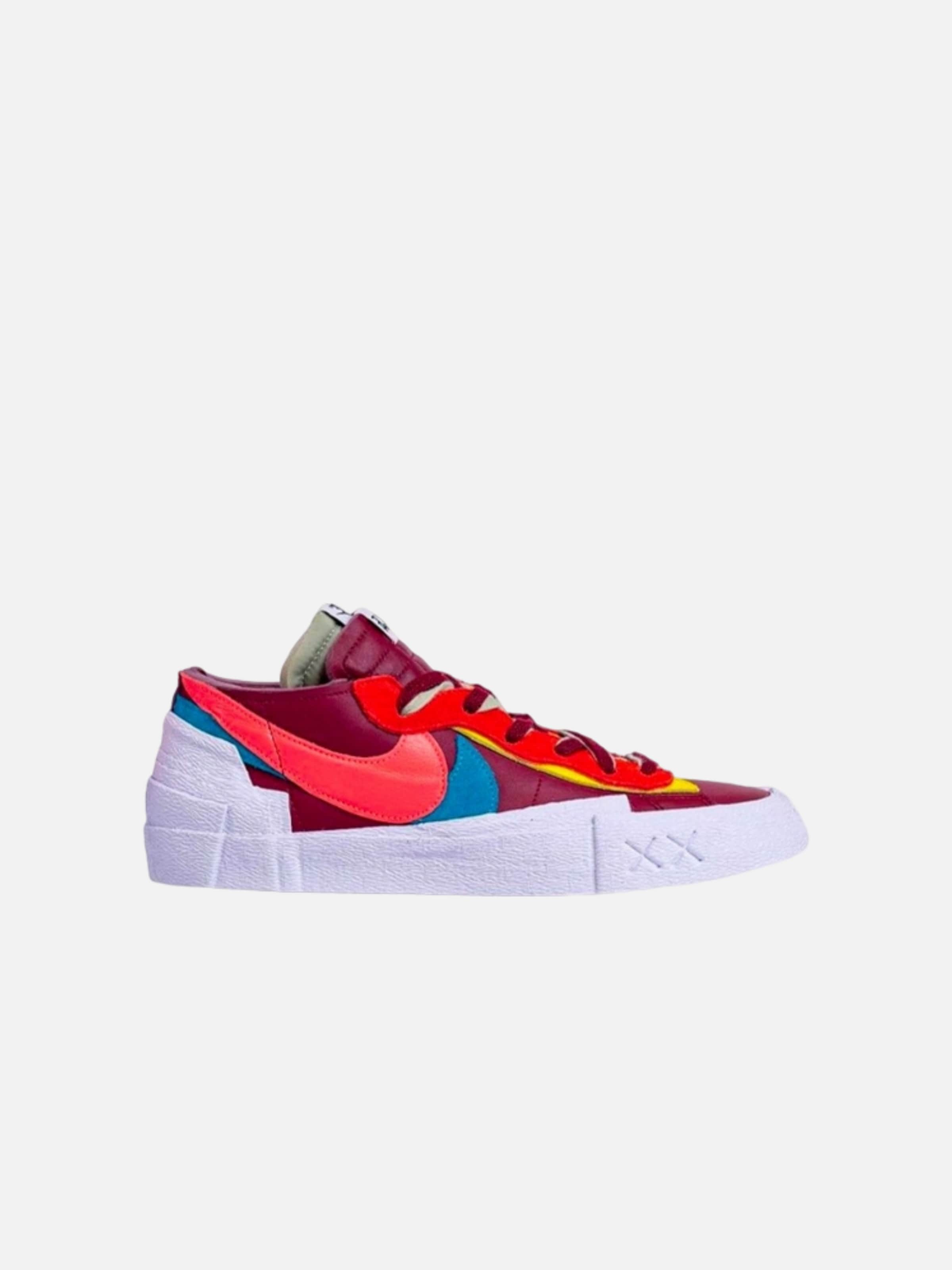 Baskets basses 'Sacai Blazer' NIKE en rouge : devant