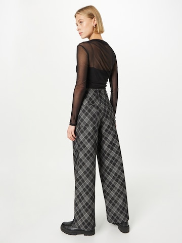 NEON & NYLON Wide leg Pants in Black