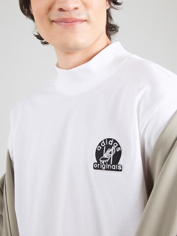 ADIDAS ORIGINALS - Camiseta en blanco