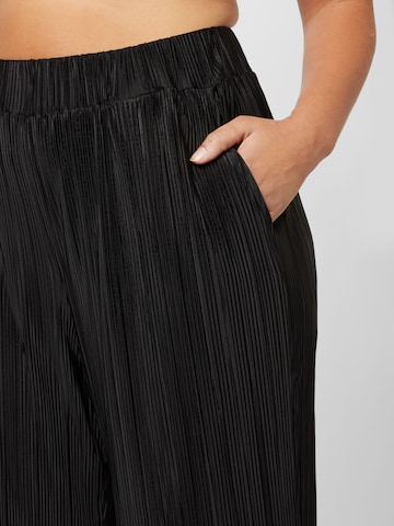 Selected Femme Curve - Pierna ancha Pantalón en negro