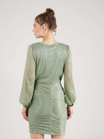 Robe de cocktail SWING en vert