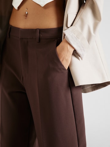 OBJECT Regular Pleated Pants 'Sigrid' in Brown