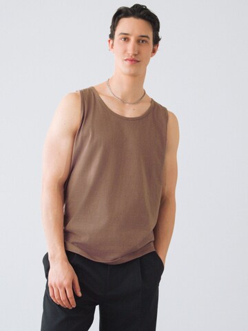 Honest Basics Shirt 'Muscle Tank' in Bruin: voorkant
