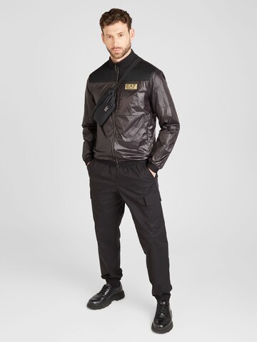 new balance Tapered Cargobroek in Zwart